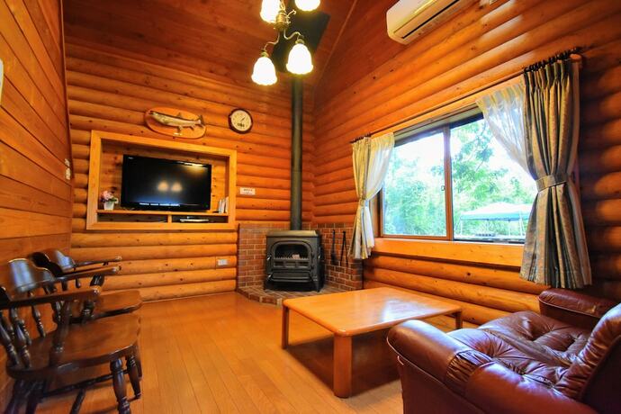 Imagen general del Hotel Canadian Log Cottage Takitaro. Foto 13