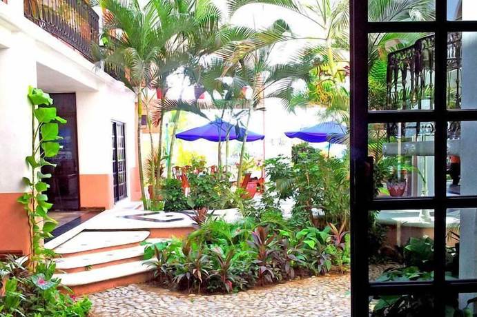 Imagen de los interiores del Hotel Canadian Resorts Huatulco. Foto 20