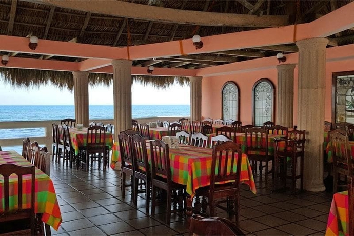 Imagen del bar/restaurante del Hotel Canadian Resorts Veracruz. Foto 3