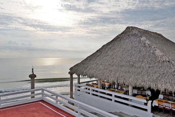 Imagen de los exteriores del Hotel Canadian Resorts Veracruz. Foto 12