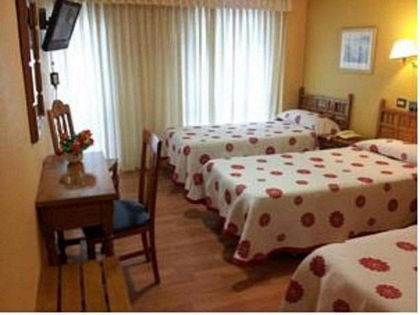 Imagen de la habitación del Hotel Canaima. Foto 11