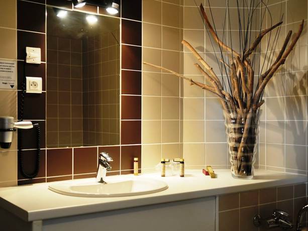 Imagen de la habitación del Hotel Canal Aigues Mortes. Foto 14