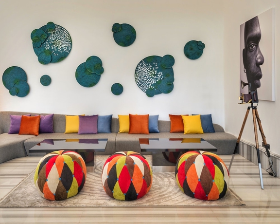 Imagen de los interiores del Hotel Canal Central. Foto 14