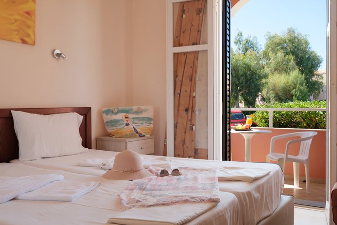 Imagen de la habitación del Hotel Canal D\' Amour by Estia. Foto 2