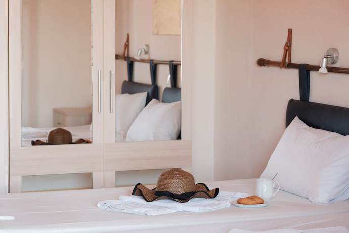 Imagen de la habitación del Hotel Canal D\' Amour by Estia. Foto 3