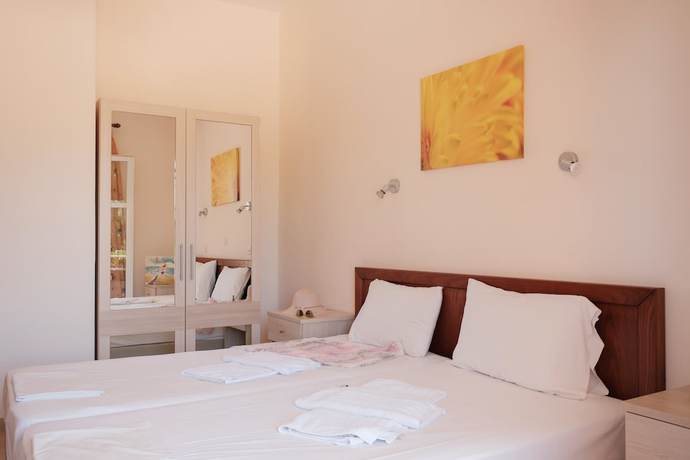 Imagen de la habitación del Hotel Canal D\' Amour by Estia. Foto 8