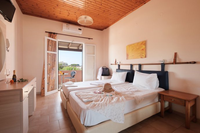 Imagen de la habitación del Hotel Canal D\' Amour by Estia. Foto 9
