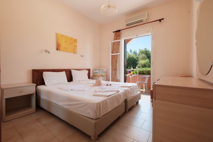 Imagen de la habitación del Hotel Canal D\' Amour by Estia. Foto 10