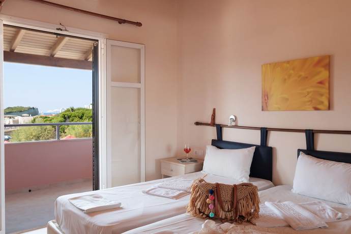 Imagen de la habitación del Hotel Canal D\' Amour by Estia. Foto 12