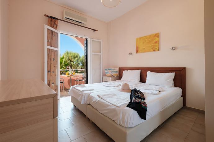 Imagen de la habitación del Hotel Canal D\' Amour by Estia. Foto 14