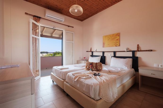 Imagen de la habitación del Hotel Canal D\' Amour by Estia. Foto 19