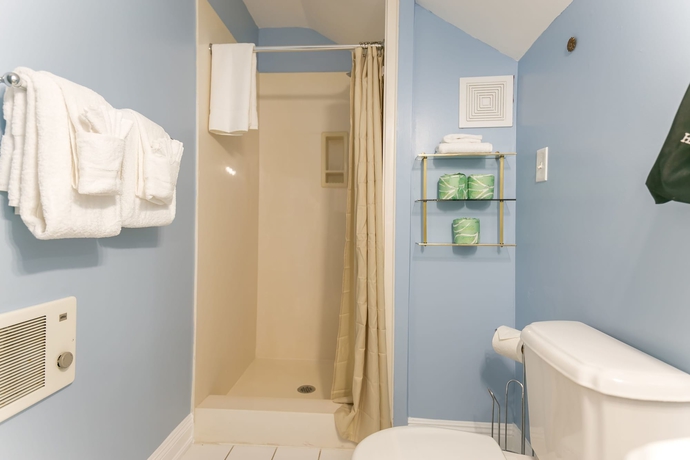 Imagen de la habitación del Hotel Canal Express Studios. Foto 11