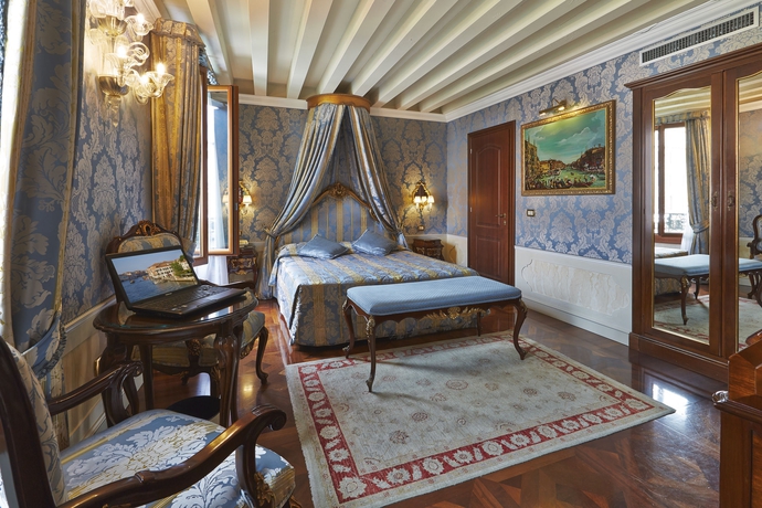 Imagen de la habitación del Hotel Canal Grande. Foto 10