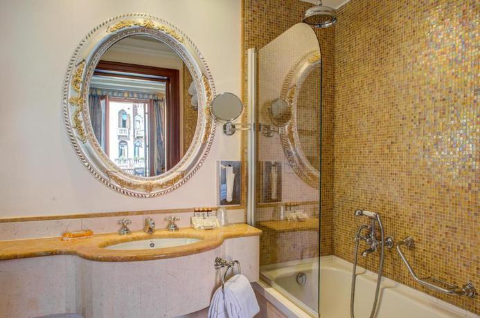 Imagen de la habitación del Hotel Canal Grande. Foto 2