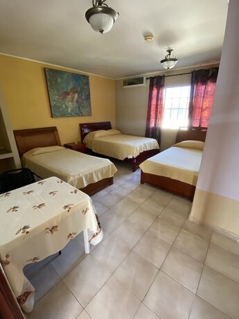 Imagen de la habitación del Hotel Canal Inn BandB Panama. Foto 19