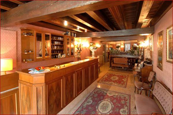 Imagen general del Hotel Canal, Venecia. Foto 2