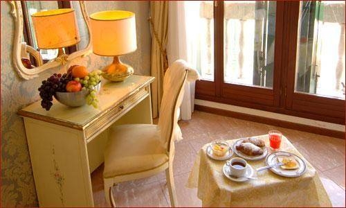 Imagen general del Hotel Canal y Walter. Foto 2