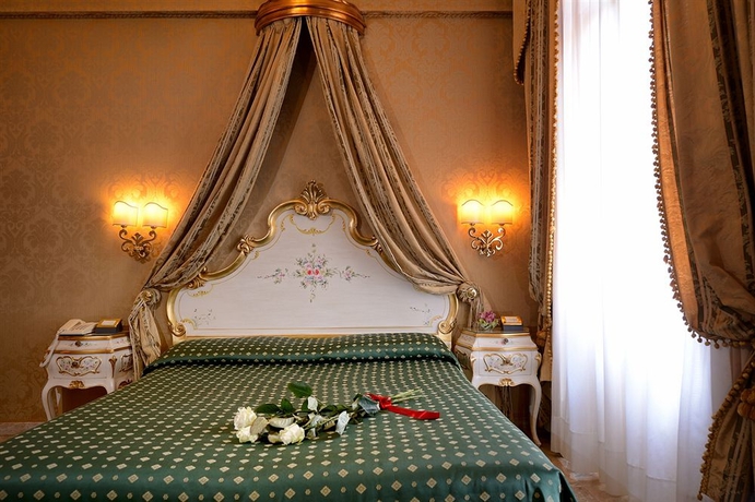 Imagen de la habitación del Hotel Canaletto. Foto 12