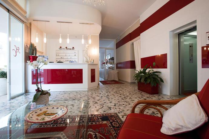 Imagen de los interiores del Hotel Canarie. Foto 10