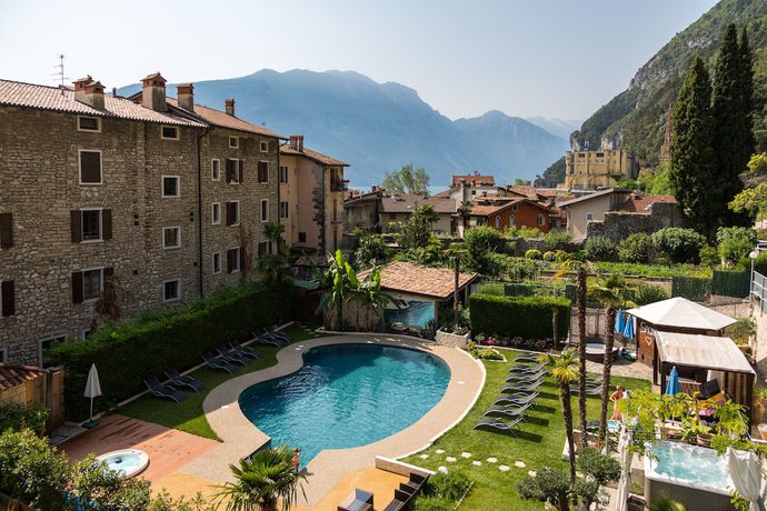 Imagen general del Hotel Canarino. Foto 1