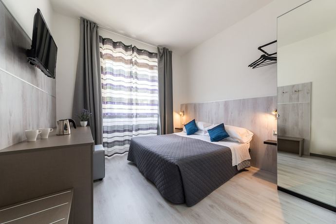 Imagen de la habitación del Hotel Canarino. Foto 12