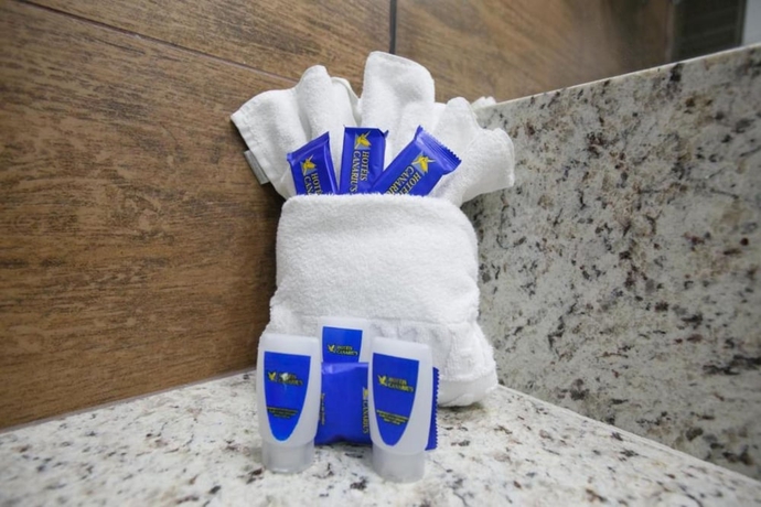 Imagen de la habitación del Hotel Canarius De Gravat&aacute;. Foto 14