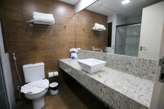 Imagen de la habitación del Hotel Canarius De Gravat&aacute;. Foto 17