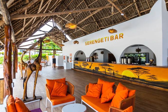 Imagen del bar/restaurante del Hotel Canary Kendwa Beach Resort. Foto 3