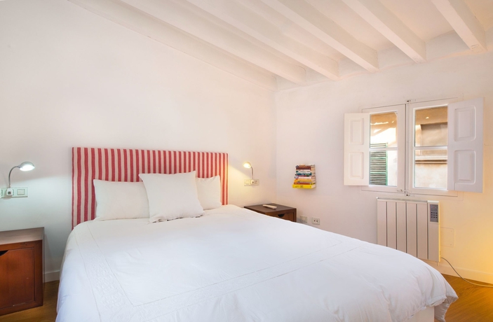 Imagen de la habitación del Hotel Canavall. Foto 7