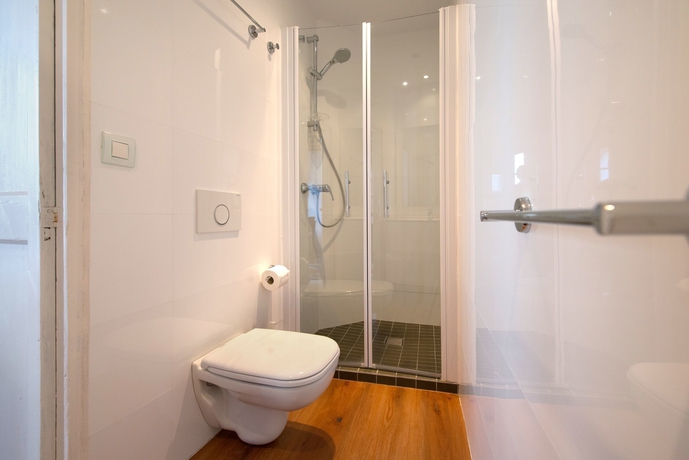 Imagen de la habitación del Hotel Canavall. Foto 13