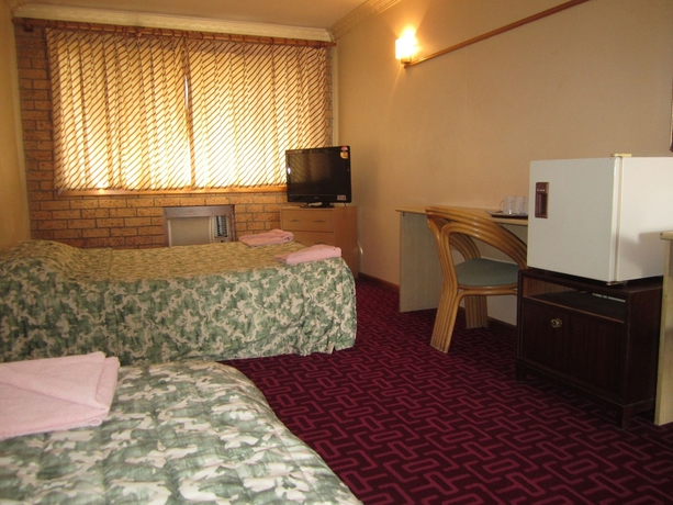 Imagen de la habitación del Hotel Canberra Lyneham Motor Inn. Foto 9