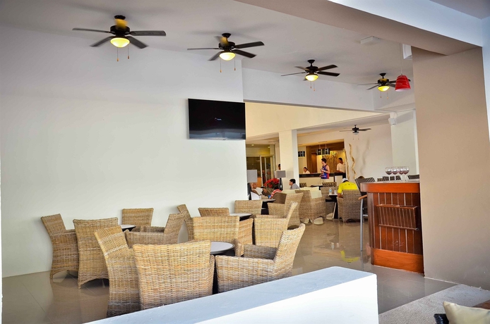 Imagen del bar/restaurante del Hotel Cancun Bay Resort - All Inclusive. Foto 2