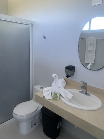 Imagen de la habitación del Hotel Cancun Tennis Inn. Foto 6