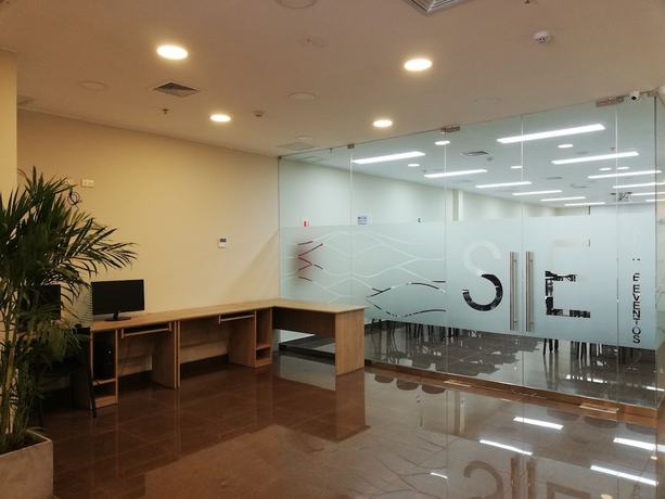 Imagen de los interiores del Hotel Candamo. Foto 13