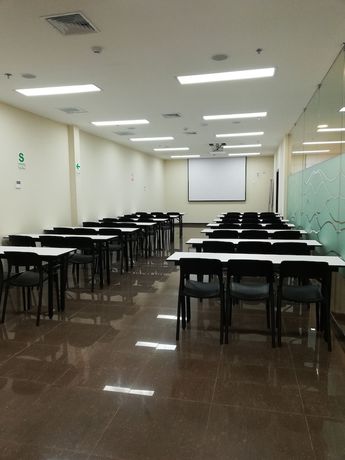 Imagen de los interiores del Hotel Candamo. Foto 19