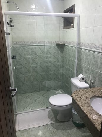 Imagen de la habitación del Hotel Candeias Basfak Praia. Foto 6