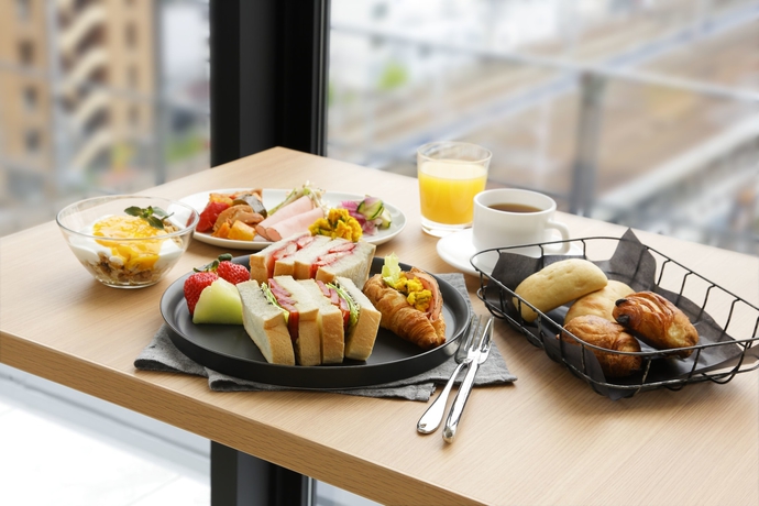 Imagen del bar/restaurante del Hotel Candeo Hotels Kobe Torroad. Foto 3