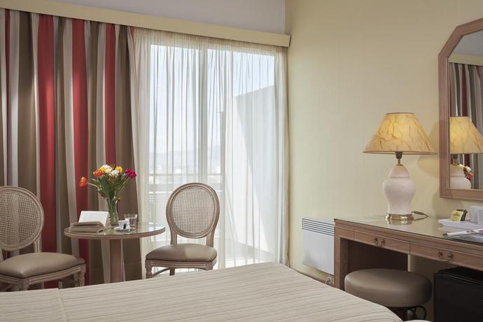 Imagen general del Hotel Candia, Atenas. Foto 10