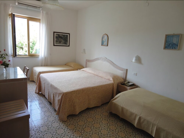 Imagen de la habitación del Hotel Candia, Bagni. Foto 2