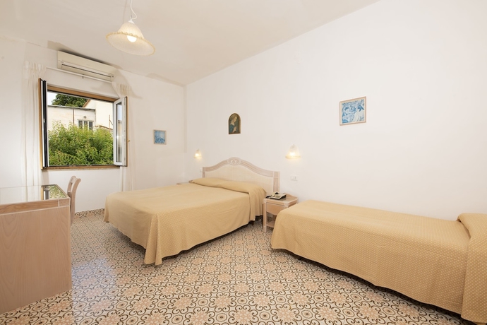Imagen de la habitación del Hotel Candia, Bagni. Foto 3