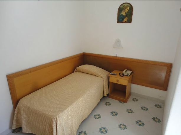 Imagen de la habitación del Hotel Candia, Bagni. Foto 6