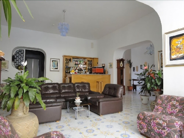 Imagen de los interiores del Hotel Candia, Bagni. Foto 16