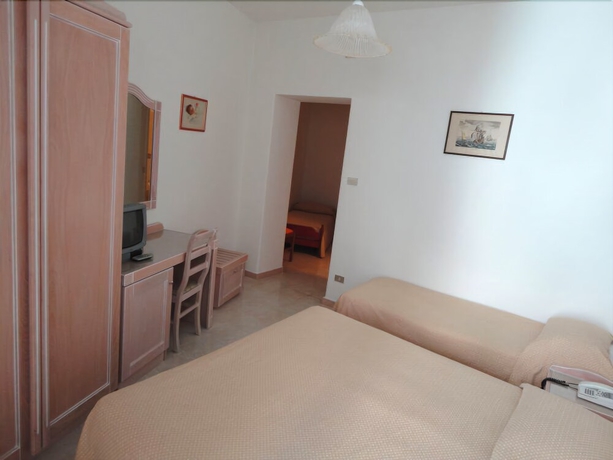 Imagen de la habitación del Hotel Candia, Bagni. Foto 10