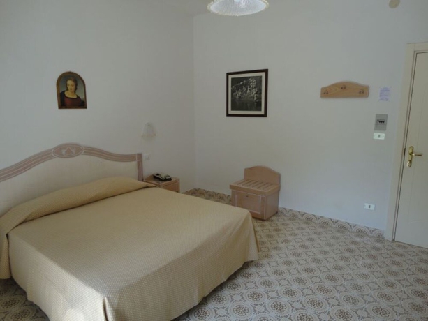 Imagen de la habitación del Hotel Candia, Bagni. Foto 13
