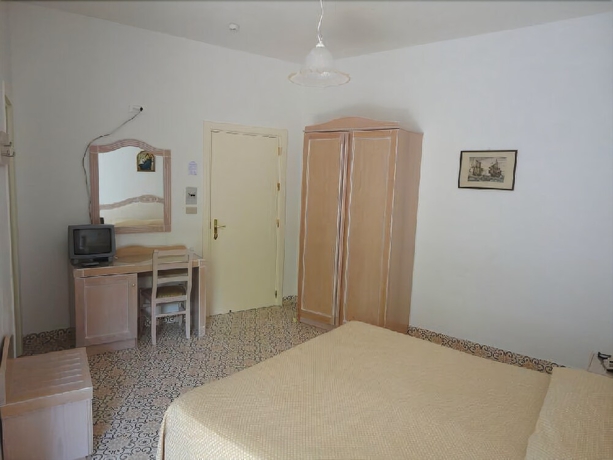 Imagen de la habitación del Hotel Candia, Bagni. Foto 14