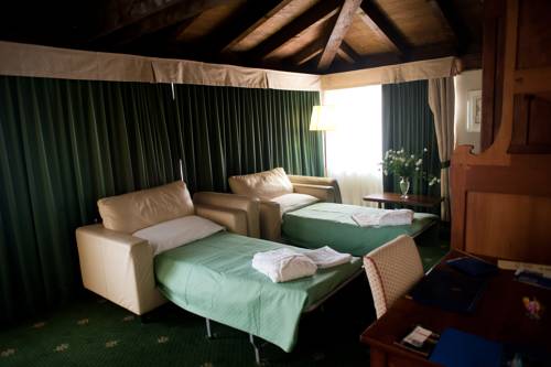 Imagen de la habitación del Hotel Candiani. Foto 11