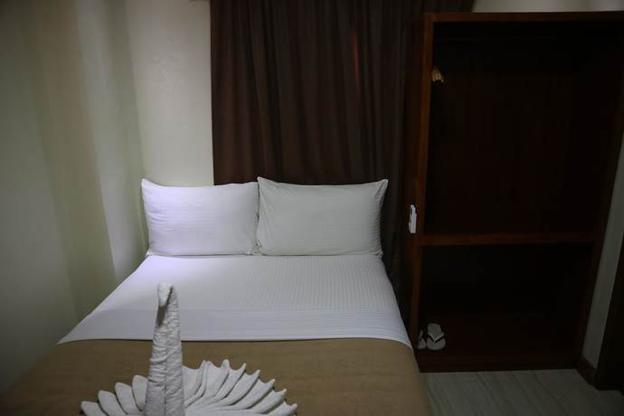 Imagen de la habitación del Hotel Candice Lucy. Foto 6