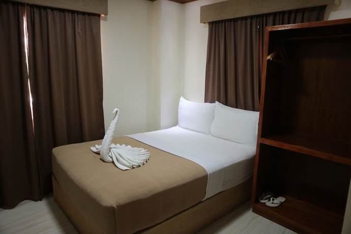 Imagen de la habitación del Hotel Candice Lucy. Foto 10