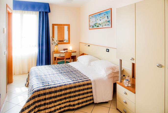 Imagen de la habitación del Hotel Candido, Diano Marina. Foto 11