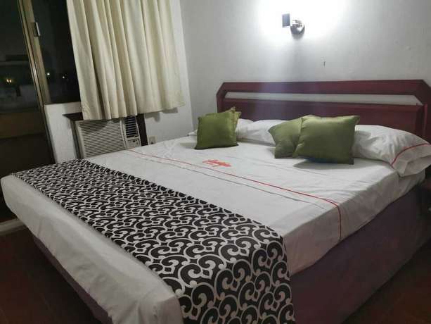 Imagen de la habitación del Hotel Candilejas Playa. Foto 2